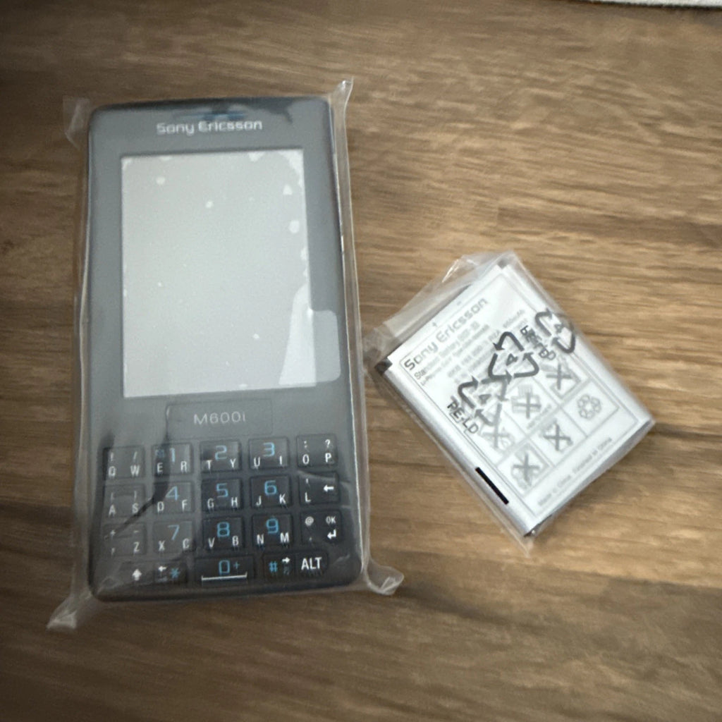Sony Ericsson M600i-Original-Totaly New-In Original Box Orange Poland Network