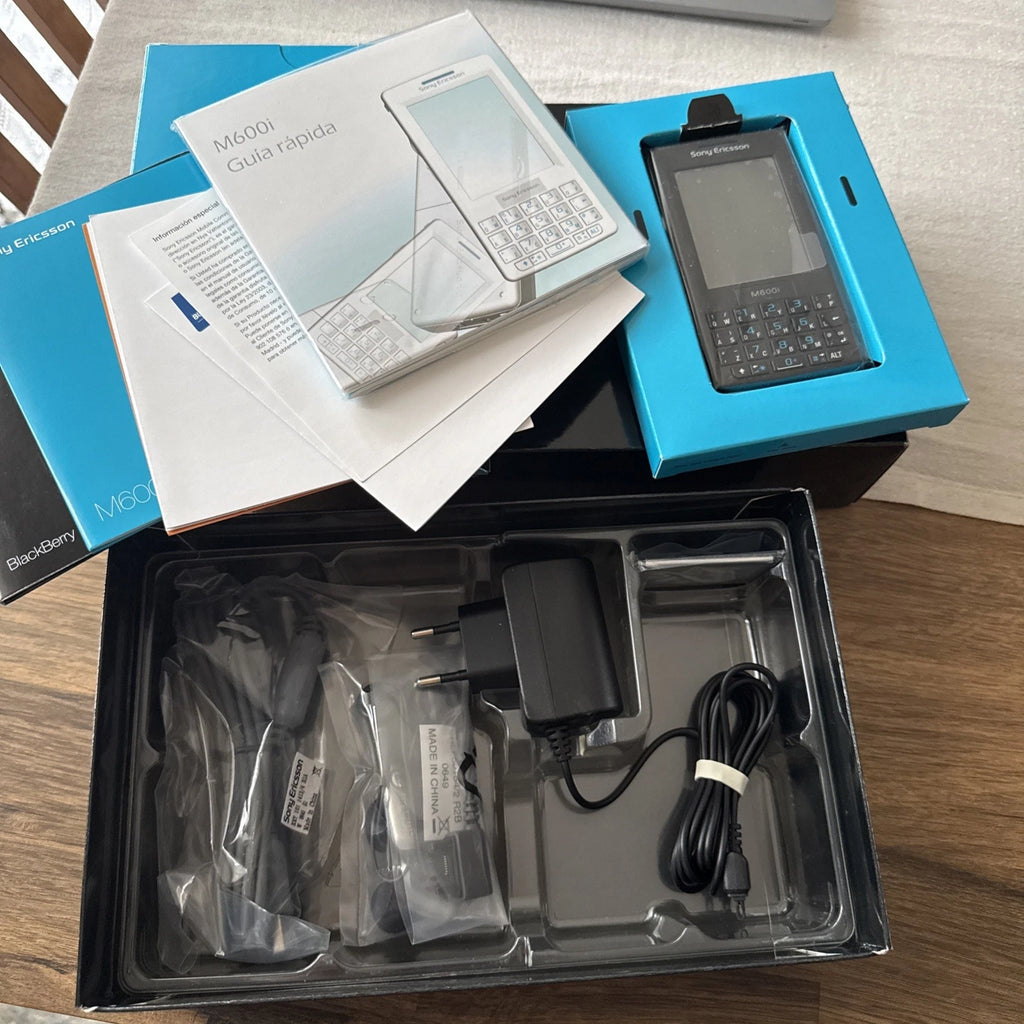Sony Ericsson M600i-Original-Totaly New-In Original Box Orange Poland Network